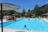 Camping Auvergne : Piscine et bain bouillonnant chauffés de mi-mai à début septembre