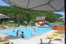 Camping Auvergne : Enfants dans la piscine Puy de Dôme 