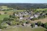 Campingplatz Frankreich Auvergne : Notre petit village qui domine la vallée de La Burande
